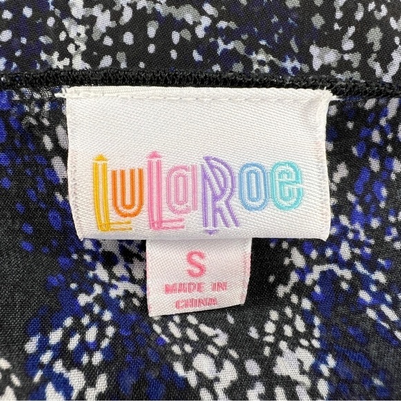 NEW SMALL LULAROE BLUE WHITE SHRUG SHAWL FRINGE ACCENT BOHEMIAN BOHO KIMONO - Picture 9 of 9